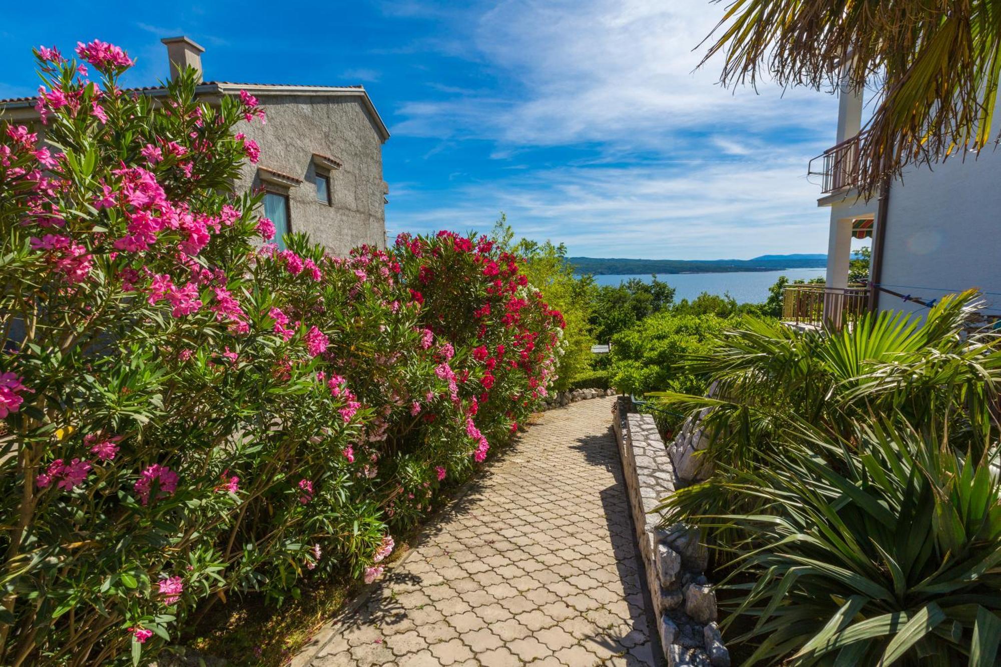 Nella. Apartment Crikvenica Exterior photo